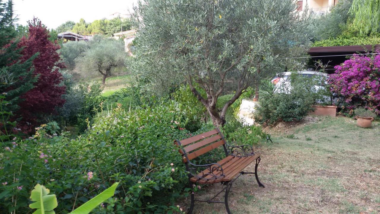 Vila Tre Cammelli In Collina Montesilvano Marina Exteriér fotografie